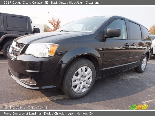 2017 Dodge Grand Caravan SE in Black Onyx