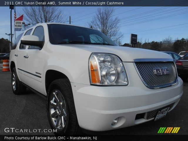 2011 GMC Yukon Denali AWD in Summit White