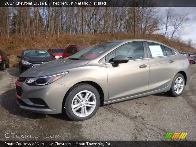 2017 Chevrolet Cruze LT in Pepperdust Metallic