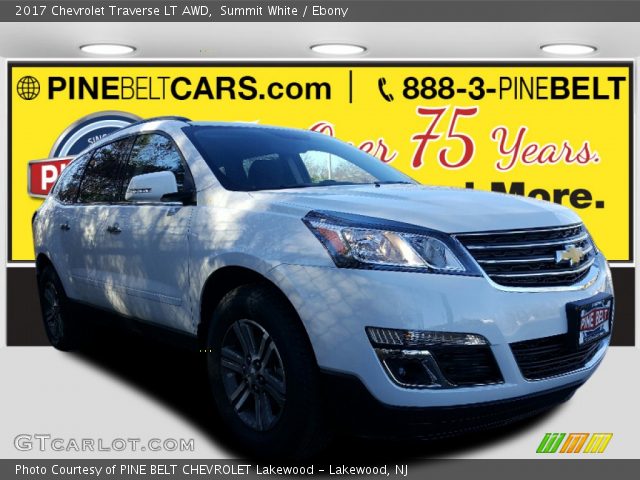 2017 Chevrolet Traverse LT AWD in Summit White