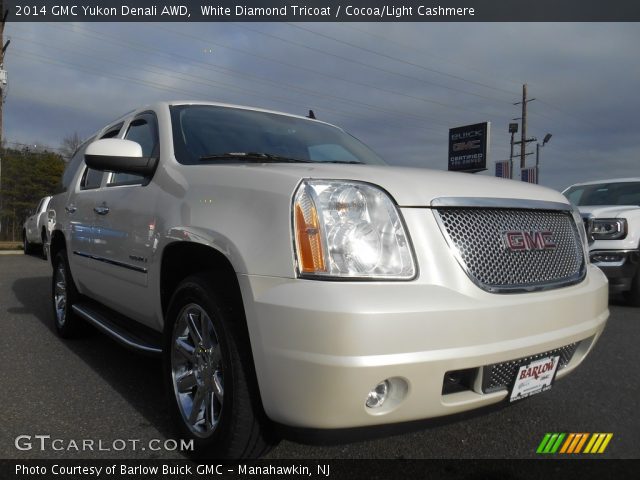 2014 GMC Yukon Denali AWD in White Diamond Tricoat