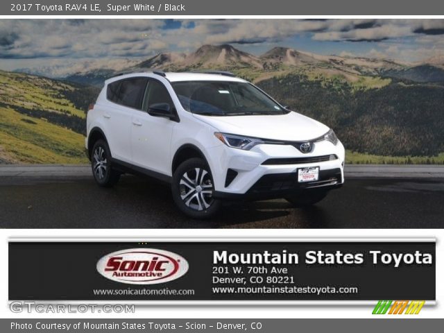 2017 Toyota RAV4 LE in Super White