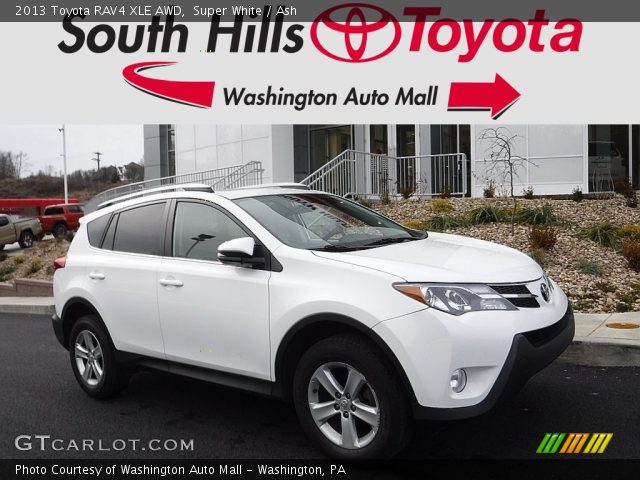 2013 Toyota RAV4 XLE AWD in Super White