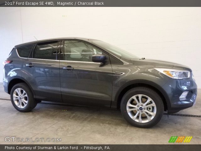 2017 Ford Escape SE 4WD in Magnetic