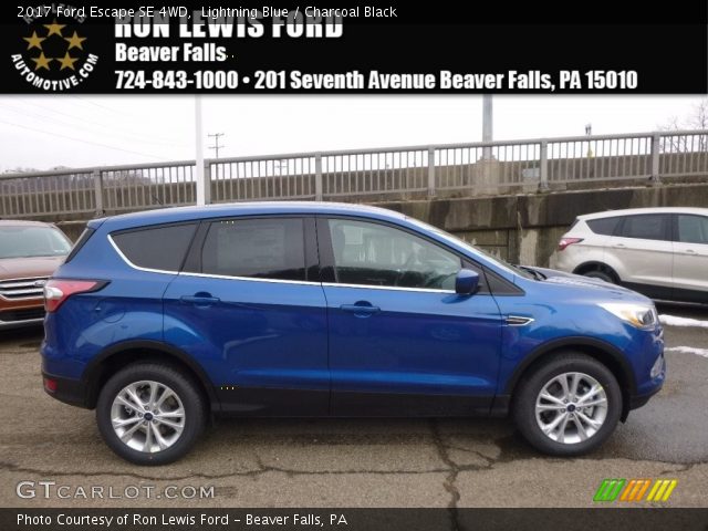 2017 Ford Escape SE 4WD in Lightning Blue