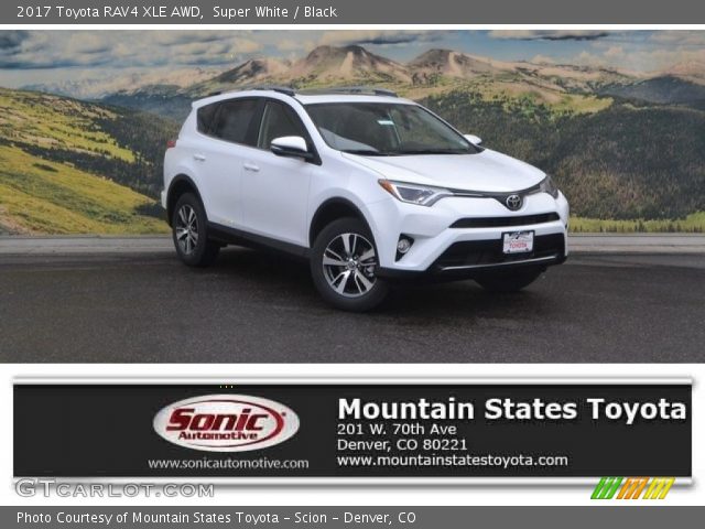 2017 Toyota RAV4 XLE AWD in Super White