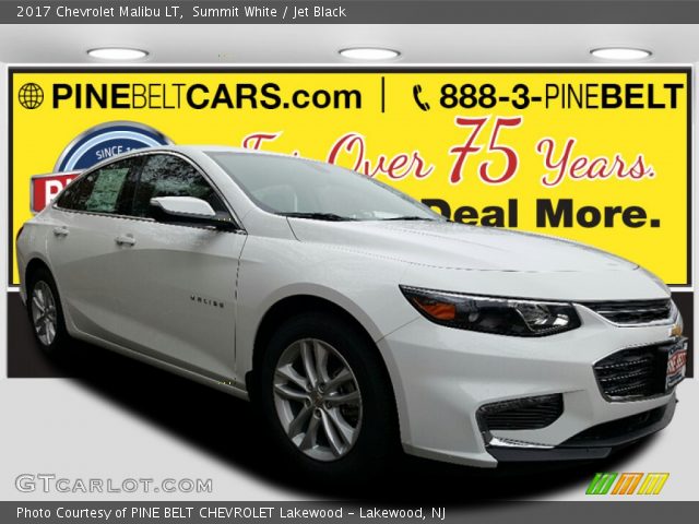 2017 Chevrolet Malibu LT in Summit White