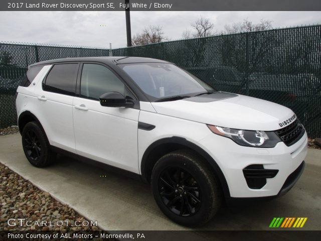 2017 Land Rover Discovery Sport SE in Fuji White