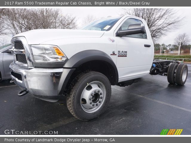 2017 Ram 5500 Tradesman Regular Cab Chassis in Bright White