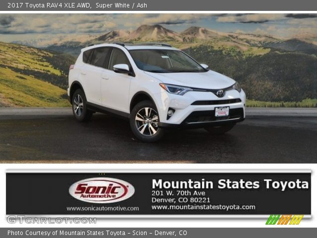 2017 Toyota RAV4 XLE AWD in Super White