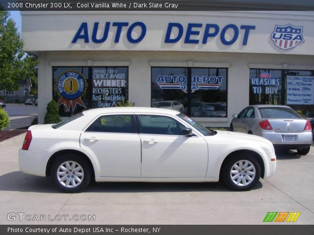 2008 Chrysler 300 LX in Cool Vanilla White