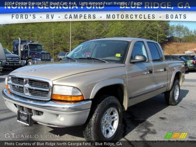 2004 Dodge Dakota SLT Quad Cab 4x4 in Light Almond Pearl Metallic