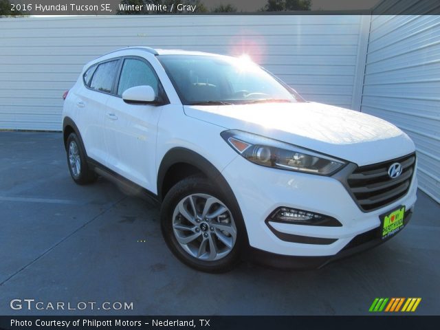 2016 Hyundai Tucson SE in Winter White