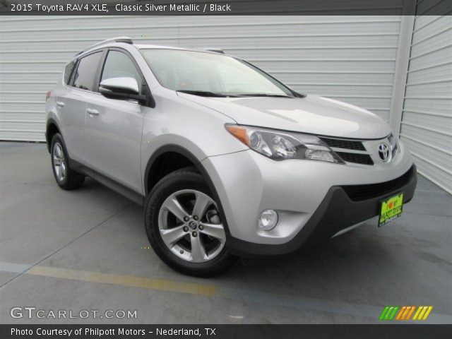 2015 Toyota RAV4 XLE in Classic Silver Metallic