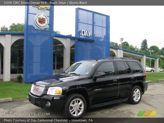 2006 GMC Envoy Denali 4x4 in Black Onyx
