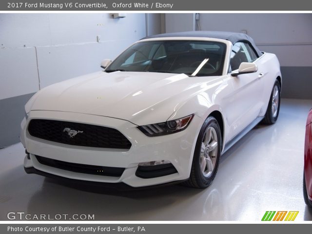 2017 Ford Mustang V6 Convertible in Oxford White
