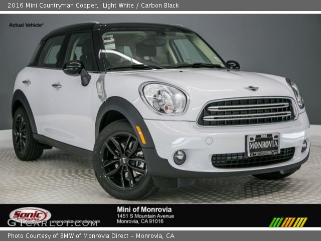 2016 Mini Countryman Cooper in Light White