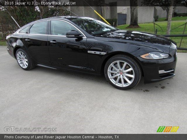 2016 Jaguar XJ 3.0 in Ebony Black