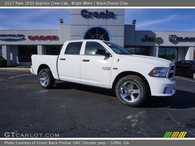 2017 Ram 1500 Express Crew Cab in Bright White