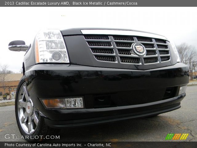 2013 Cadillac Escalade Luxury AWD in Black Ice Metallic