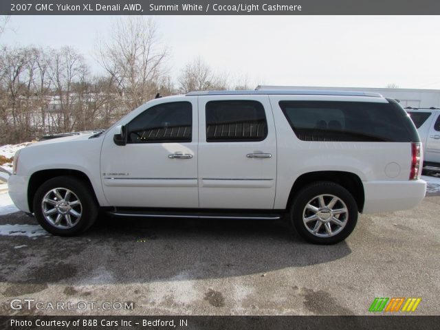 2007 GMC Yukon XL Denali AWD in Summit White