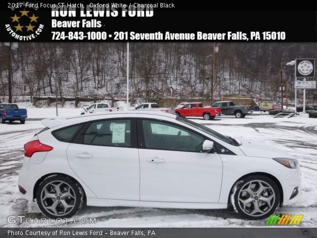 2017 Ford Focus ST Hatch in Oxford White