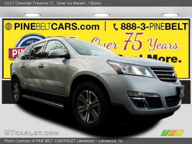 2017 Chevrolet Traverse LT in Silver Ice Metallic