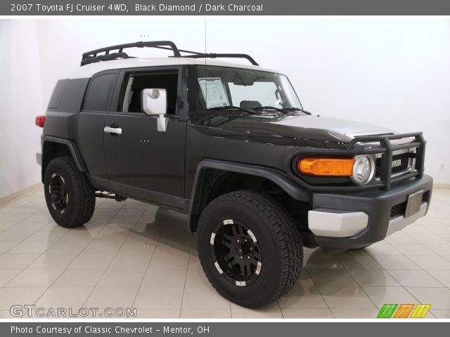 2007 Toyota FJ Cruiser 4WD in Black Diamond