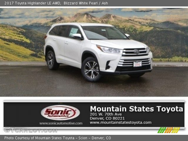 2017 Toyota Highlander LE AWD in Blizzard White Pearl