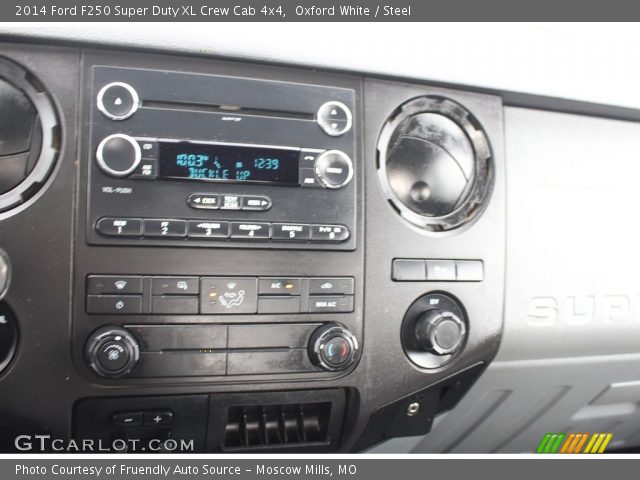 2014 Ford F250 Super Duty XL Crew Cab 4x4 in Oxford White