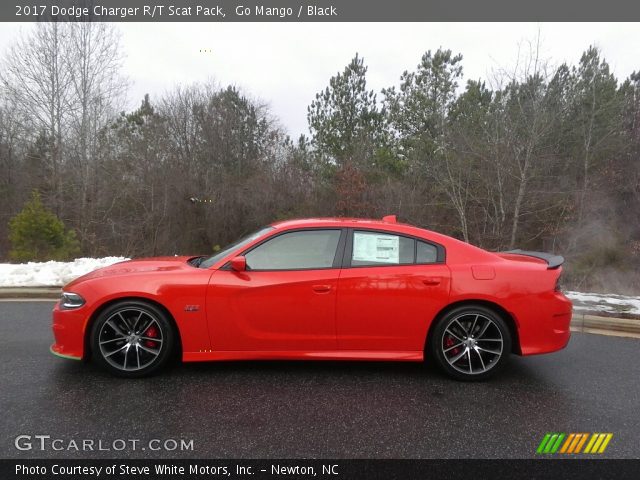 2017 Dodge Charger R/T Scat Pack in Go Mango