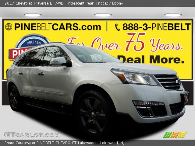 2017 Chevrolet Traverse LT AWD in Iridescent Pearl Tricoat