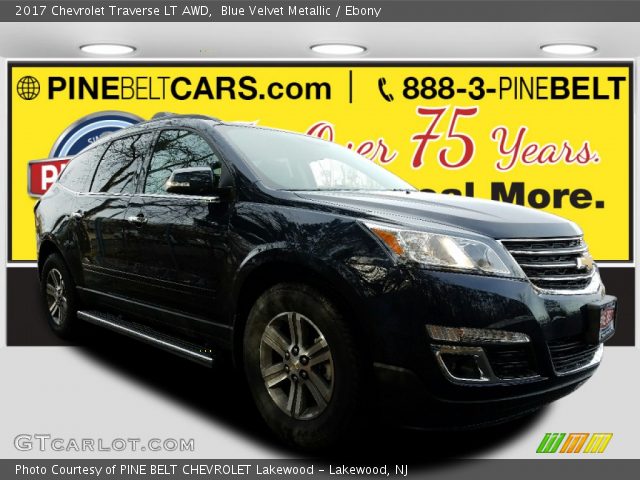 2017 Chevrolet Traverse LT AWD in Blue Velvet Metallic