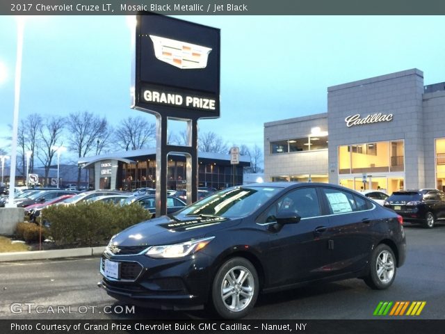 2017 Chevrolet Cruze LT in Mosaic Black Metallic