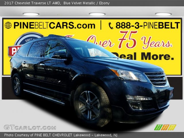 2017 Chevrolet Traverse LT AWD in Blue Velvet Metallic
