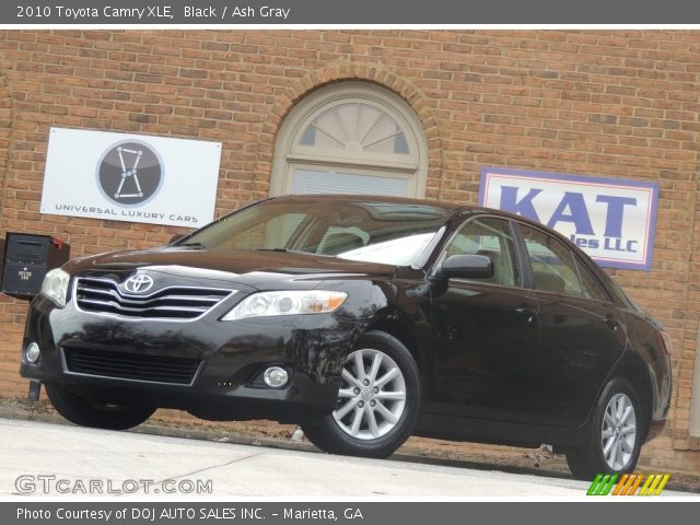 2010 Toyota Camry XLE in Black