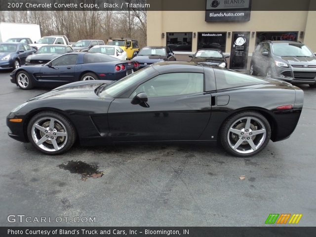 2007 Chevrolet Corvette Coupe in Black