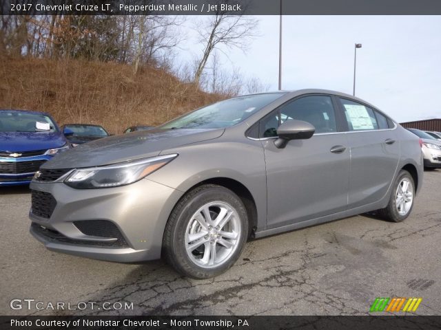 2017 Chevrolet Cruze LT in Pepperdust Metallic