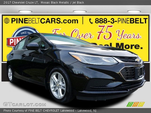 2017 Chevrolet Cruze LT in Mosaic Black Metallic