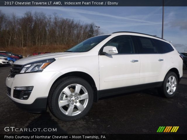 2017 Chevrolet Traverse LT AWD in Iridescent Pearl Tricoat