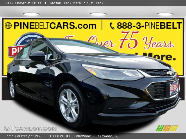 2017 Chevrolet Cruze LT in Mosaic Black Metallic