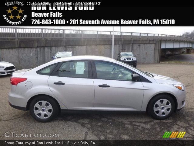 2016 Ford Focus S Sedan in Ingot Silver