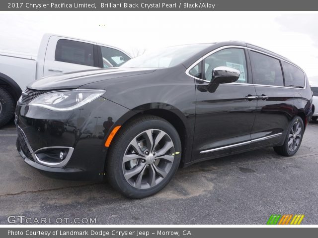 2017 Chrysler Pacifica Limited in Brilliant Black Crystal Pearl