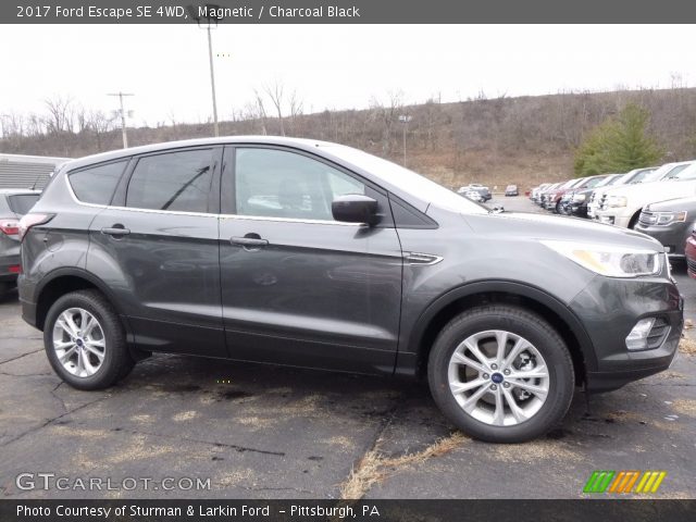 2017 Ford Escape SE 4WD in Magnetic