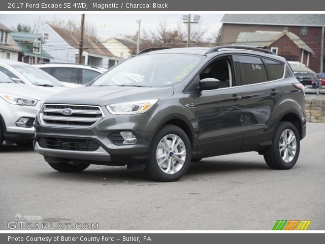 2017 Ford Escape SE 4WD in Magnetic