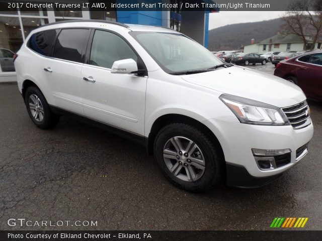 2017 Chevrolet Traverse LT AWD in Iridescent Pearl Tricoat