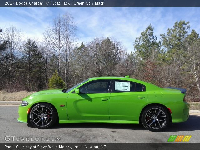 2017 Dodge Charger R/T Scat Pack in Green Go