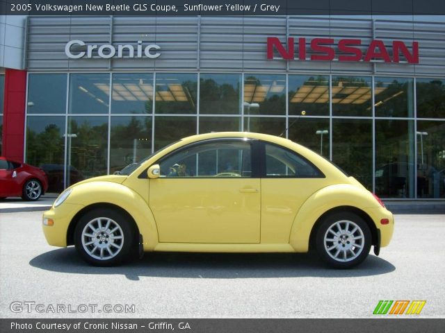 2005 Volkswagen New Beetle GLS Coupe in Sunflower Yellow