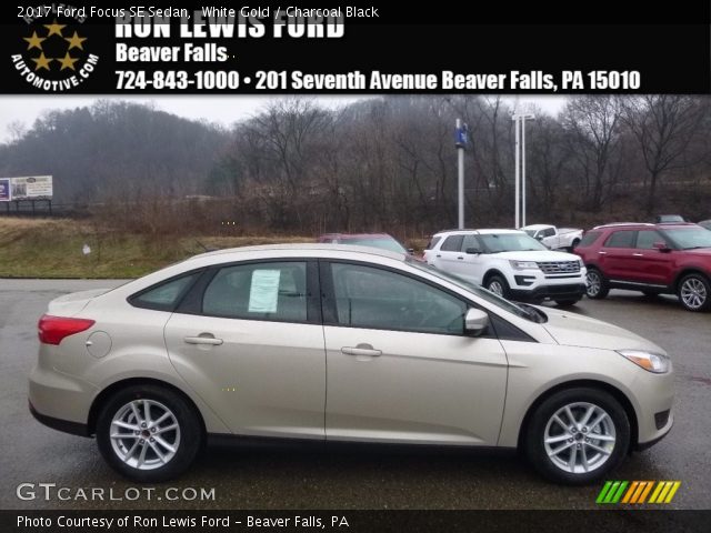 2017 Ford Focus SE Sedan in White Gold