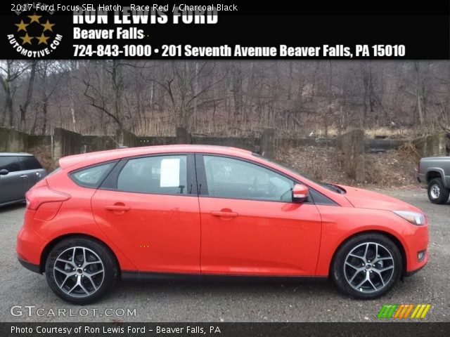 2017 Ford Focus SEL Hatch in Race Red